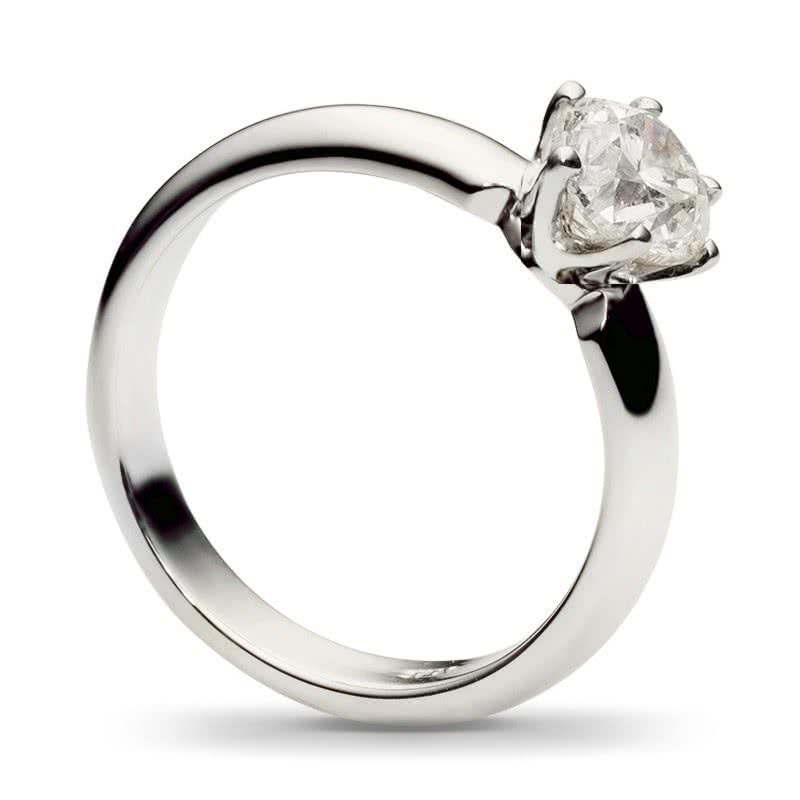 Классическое кольцо с бриллиантом 1.5 карат из белого золота