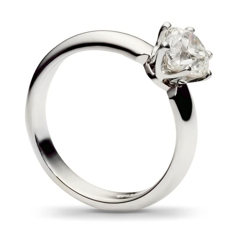 Классическое кольцо с бриллиантом 2 карата из белого золота